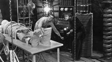 Frankenstein máquina de fenda de revisão